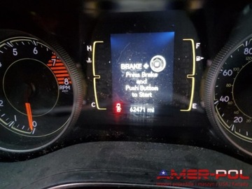 Jeep Cherokee V 2020 Jeep Cherokee _ LATITUDE PLUS_4x4_3.2 L_2020r 3.2 Benzyna 271KM, zdjęcie 10