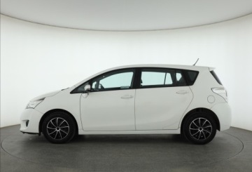 Toyota Verso Minivan Facelifting 1.6 D-4D 112KM 2014 Toyota Verso 1.6 D-4D, Salon Polska, Serwis ASO, zdjęcie 2