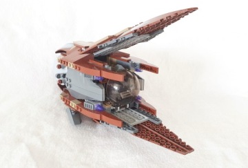 -- LEGO Star Wars 7752: Солнечный парусник графа Дуку * 100%