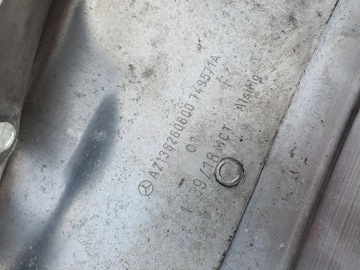 MERCEDES E W213 VÝZTUHA PAS PŘEDNÍ A2136260600
