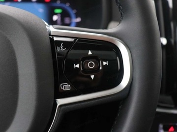 Volvo V90 II 2025 VOLVO V90 T6 AWD Plug-In Hybrid Plus Dark Combi 2.0 (398KM) 2025, zdjęcie 8