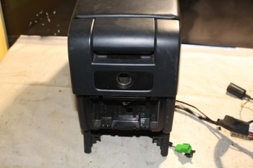 LOKETNÍ OPĚRKA VOLVO XC70 II 30722406 2008