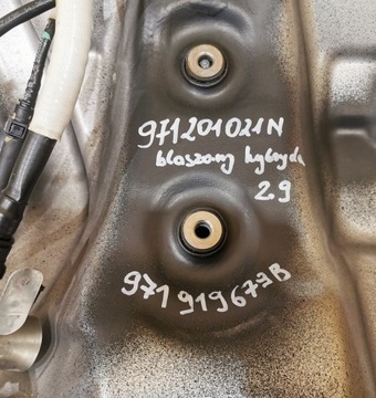 KPL. NÁDRŽ PALIVA PORSCHE PANAMERA 971 2.9 HYBRIDNÍ PLECHOVÝ 1