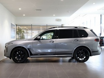 BMW X7 SUV Facelifting 3.0 40i 381KM 2025 BMW X7 xDrive40i Sport Suv 3.0 (381KM) 2025, zdjęcie 1