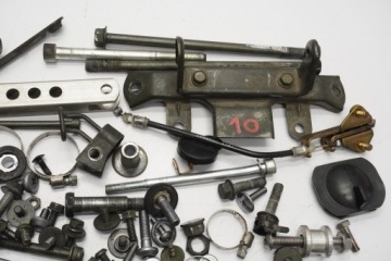 YAMAHA FZS 1000 FAZER 01-05 БОЛТЫ ВИНТЫ