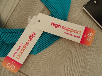 OUTLET ЖЕНСКАЯ СПОРТИВНАЯ ФУТБОЛКА ADIDAS 36/38