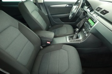 Volkswagen Passat B7 Variant 2.0 TDI CR DPF BlueMotion 140KM 2012 VW Passat 2.0 TDI, Klima, Klimatronic, Tempomat, zdjęcie 6