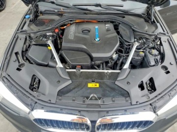 BMW Seria 5 G30-G31 2018 BMW Seria 5 530e 2018 2.0 Hybryda 248KM, zdjęcie 6