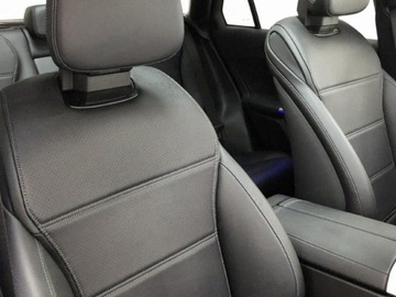 Mercedes GLC C254/X254 Coupe 2.0 200 204KM 2025 MERCEDES-BENZ GLC 200 4-Matic Avantgarde 2.0 (204KM) 2025, zdjęcie 3