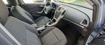 Opel Astra J Sports Tourer 1.6 Turbo ECOTEC 180KM 2011 Opel Astra Opel Astra 1.6 Turbo Cosmo 1.6 Benzyna 180KM, zdjęcie 7