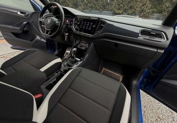 Volkswagen T-Roc I SUV 2.0 TSI 190KM 2018 Volkswagen T-Roc 2.0 TSI 190 KM 4x4 VIRTUAL FULL LED SPORT DSG, zdjęcie 14