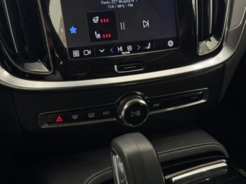 Volvo V60 II  Kombi Plug-in 2.0 T6 Plug-In Hybrid 350KM 2023 Volvo V60 T6 Plug In Core Kamera cofania LED CarPlayAndroid Auto ACC, zdjęcie 24