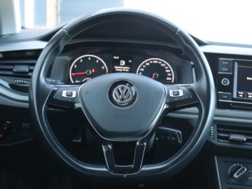 Volkswagen Polo VI Hatchback 5d 1.0 TSI 95KM 2018 VW Polo 1.0 TSI, Salon Polska, 1. Właściciel, zdjęcie 14