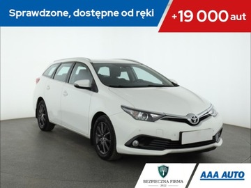 Toyota Auris II Touring Sports Facelifting 1.6 D-4D 112KM 2017 Toyota Auris 1.6 D-4D, Salon Polska, Serwis ASO