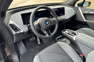 BMW iX SUV Facelifting 94.8kWh 408KM 2025 BMW iX Od reki Pakiet Innowacji Pakiet Comfort Bowers Wilkins, zdjęcie 16