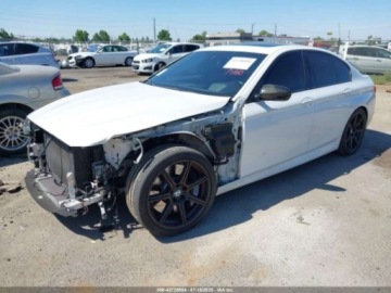 BMW Seria 5 F10-F11 M5 Limuzyna 4.4 V8 560KM 2014 BMW M5 2014 4.4l 4.4 Benzyna 560KM, zdjęcie 1