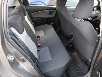 Toyota Yaris III Hatchback 5d Facelifting 2017 1.5 Dual VVT-iE 111KM 2019 Toyota Yaris 1,5-Dual-VVT-iE III (2011-2019) 1.5VV, zdjęcie 12