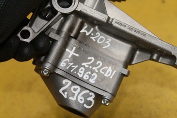 МАСЛЯНЫЙ НАСОС 6111810201 MERCEDES W203 2.2 CDI