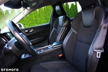 Volvo XC60 II Crossover D4 190KM 2020 Volvo XC 60 Volvo XC 60 D4 Momentum Pro 2.0 Diesel 190KM, zdjęcie 23