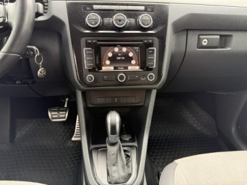 Volkswagen Caddy III Kombi Facelifting 2.0 TDI 140KM 2012 Volkswagen Caddy Long*Tramper*7-osób, zdjęcie 19