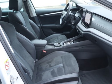 Skoda Octavia IV Liftback 1.5 TSI EVO 150KM 2024 Skoda Octavia 1.5 TSI e-tec, Salon Polska, zdjęcie 8