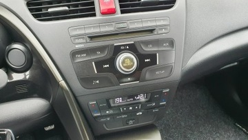 Honda Civic IX Hatchback 5d 2.2 i-DTEC 150KM 2011 Honda Civic 2.2 iDTEC 150KM # Climatronic # Kamera, zdjęcie 22
