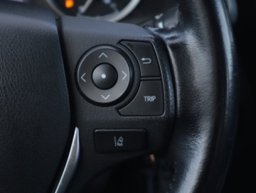 Toyota Corolla XI Sedan Facelifting 1,6 Valvematic 132KM 2017 Toyota Corolla 1.6 Valvematic, Salon Polska, zdjęcie 17