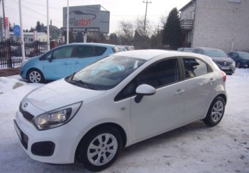 Kia Rio III Hatchback 3d 1.2 DOHC CVVT 85KM 2012 Kia Rio Kia Rio III Salon PL 1.2 Benzyna 86KM, zdjęcie 1