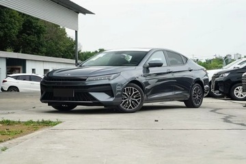  JAC J7 Plus 1.5T CVT Sedan 136KM 2025