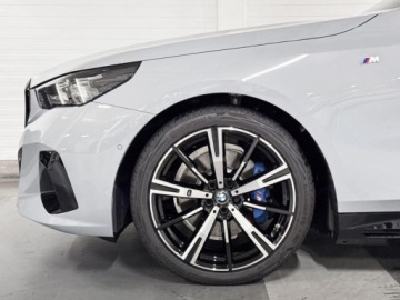 BMW Seria 5 G90-91 Touring 2.0 520d 197KM 2025 BMW Seria 5 Touring 520d xDrive Sport Combi 2.0 (197KM) 2025, zdjęcie 14