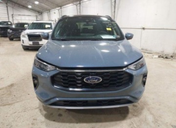 Ford Kuga III 2023 Ford Kuga 2023, 2.0L, 4x4, ST-LINE, od ubezpieczalni 2.0 Benzyna 250KM, zdjęcie 3