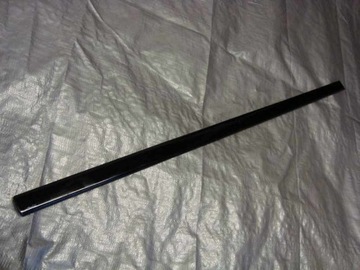 BMW 5 E39 LIŠTA DVEŘE BOČNÍ LEVÝ PŘEDNÍ ČERNÁ