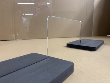 Крышка из оргстекла, защитное стекло, 70х70см, деревянный стол