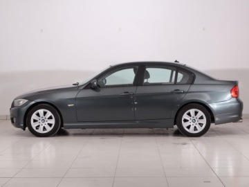 BMW Seria 3 E90-91-92-93 Limuzyna E90 320d 184KM 2011 BMW 3 320 d, 181 KM, Navi, Klima, Klimatronic, zdjęcie 2
