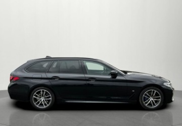 BMW Seria 5 G30-G31 Touring Facelifting 2.0 530i 252KM 2021 BMW Seria 5 530i 252 KM Laser M Sport Panorama Hak Navi ACC Head Up Shadow, zdjęcie 9