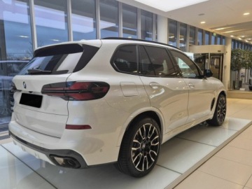 BMW X5 G05 SUV Facelifting 3.0 40i 381KM 2026 BMW X5 xDrive40i Sport Suv 3.0 (381KM) 2026, zdjęcie 3