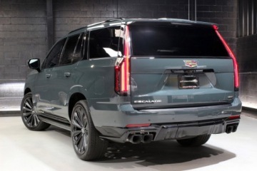 Cadillac Escalade III 2025 Cadillac Escalade V-Series 2025 6.2 Benzyna 682KM, zdjęcie 3