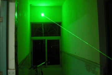 MOCNY WSKAŹNIK LASEROWY LASER ZIELONY 4 KOŃCÓWKI