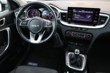 Kia Ceed III Kombi Facelifting 1.5 T-GDI 160KM 2022 Kia Ceed 1.5 T-GDI MHEV, Salon Polska, zdjęcie 6