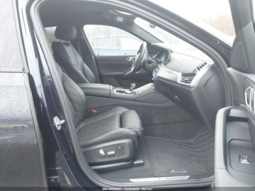 BMW X6 G06 2023 BMW X6 xDrive40i 2023 3.0 Benzyna 335KM, zdjęcie 9