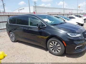 Chrysler Pacifica II 2023 Chrysler Pacifica Hybrid Touring L, 2023r., 3.6L 3.6 Hybryda Plug-in 260KM, zdjęcie 4