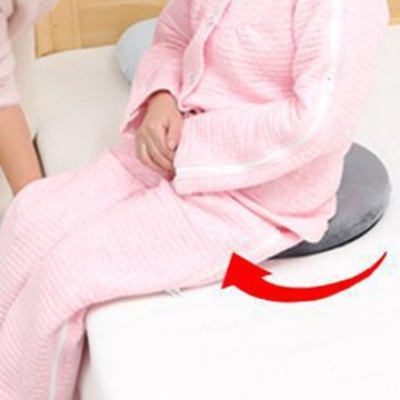 АВТОКРЕСЛО ДЛЯ УДОБНОЙ ПЕРЕВОЗКИ ПОВОРОТНОЙ ПОДУШКИ В ГРУЗОВИКЕ