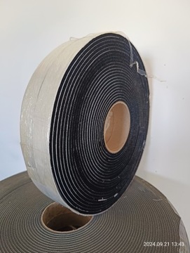 Фетровая лента с клеем, самоклеящийся акустический фетр ЛАГИ 30мм 30м 3мм