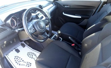 Suzuki Swift VI 2019 Suzuki Swift 1.2 90KM AllGrip 4x4 Biala perla Bezwypadkowy Niski przebieg, zdjęcie 8