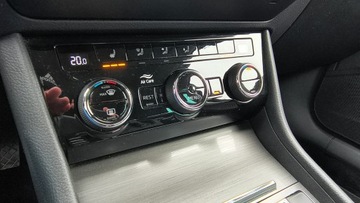 Skoda Superb III Kombi Facelifting 1.5 TSI 150KM 2022 Skoda Superb Combi 1.5TSI 150KM Tempomat SalonPL M, zdjęcie 24