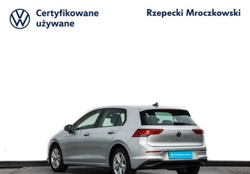 Volkswagen Golf VIII Hatchback 1.5 TSI EVO 130KM 2021 Volkswagen Golf 1.5 TSI 130KM Life Fotele Podgrzewane Czujniki Przod Tyl, zdjęcie 6