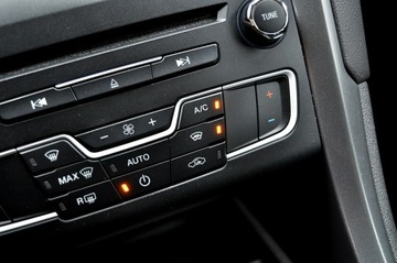 Ford Mondeo V Sedan 2.0 TDCi 150KM 2014 Ford Mondeo 2,0 TDCi Titanium Panorama Dach Full, zdjęcie 31