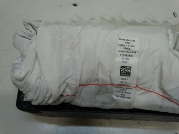 PODUSZKA PASAŻERA SEAT ATECA 575880204D