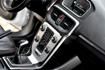 Volvo 2015 Volvo V40 Ocean Race Ledy Panorama Dach Digital, zdjęcie 21