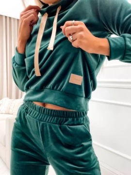 ЖЕНСКИЙ ВЕЛЮРОВЫЙ СПОРТИВНЫЙ КОМПЛЕКТ ELISE BOTTLE GREEN РАЗМЕР M